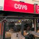 PSG-Arsenal: "Une blague pour supporter mon équipe et embêter les copains", pourquoi un bar de Vendée est aux couleurs des Gunners
